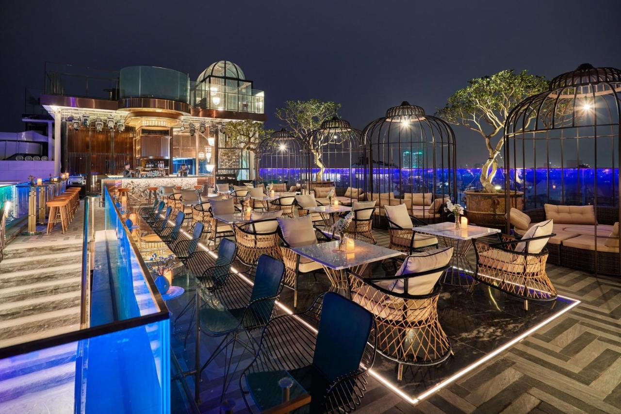 Peridot Grand Luxury Boutique Hotel Ханой Екстер'єр фото The 137 Pillars Hotel, Phuket