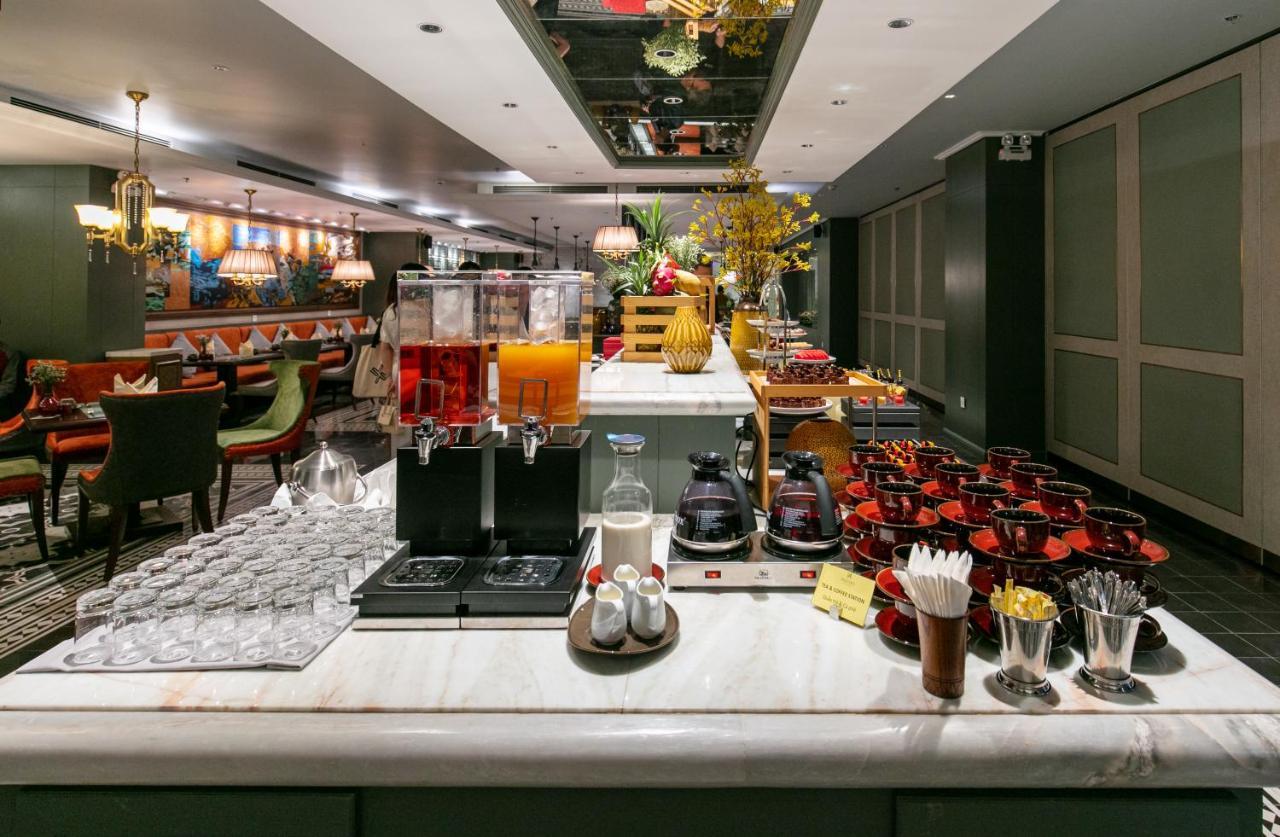 Peridot Grand Luxury Boutique Hotel Ханой Екстер'єр фото The lounge at Changi Airport