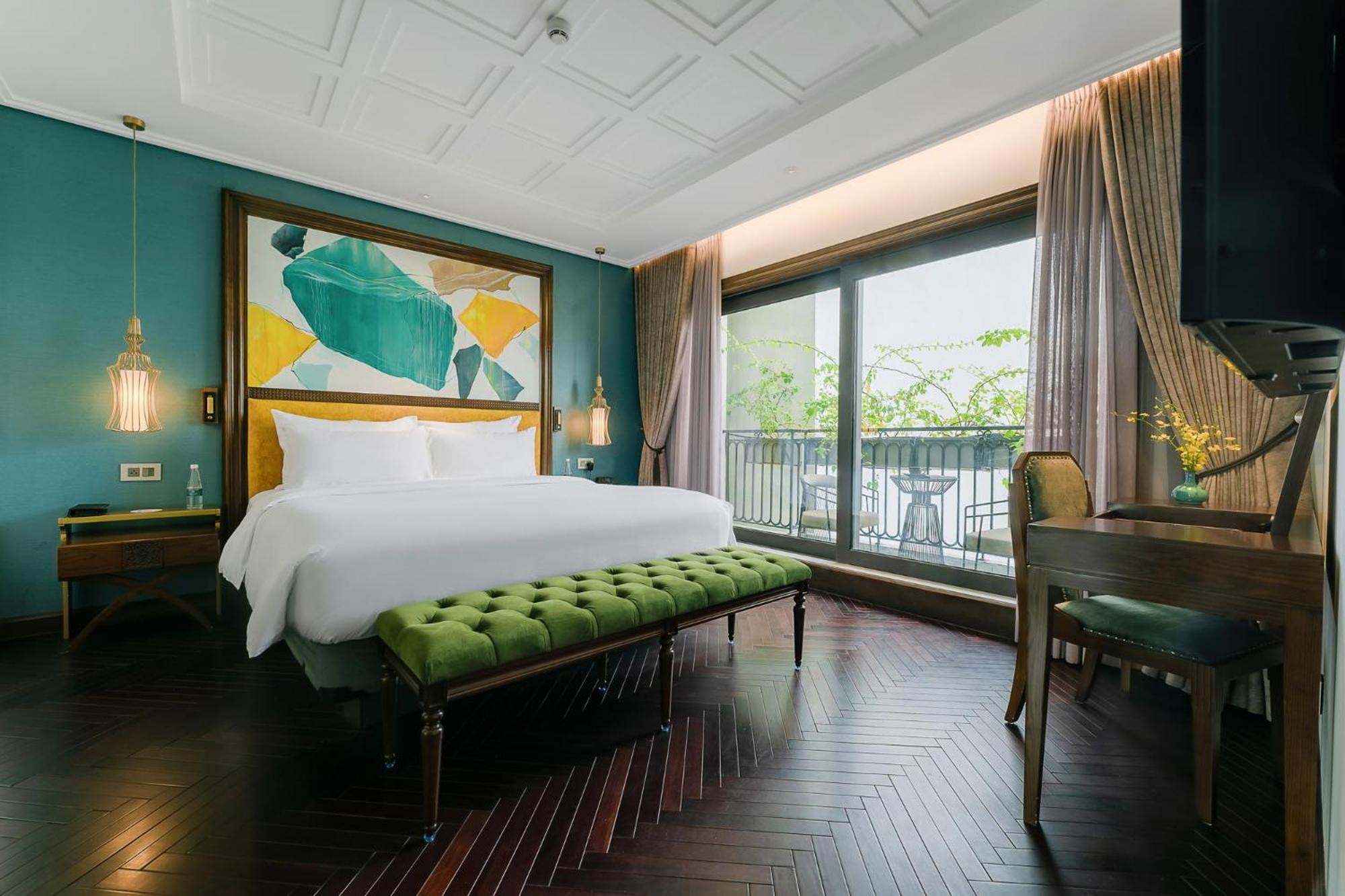 Peridot Grand Luxury Boutique Hotel Ханой Екстер'єр фото Deluxe Suite